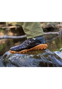 Buty turystyczne męskie Vivobarefoot Tracker Forest Esc. Kolor: zielony. Materiał: guma. Sport: turystyka piesza