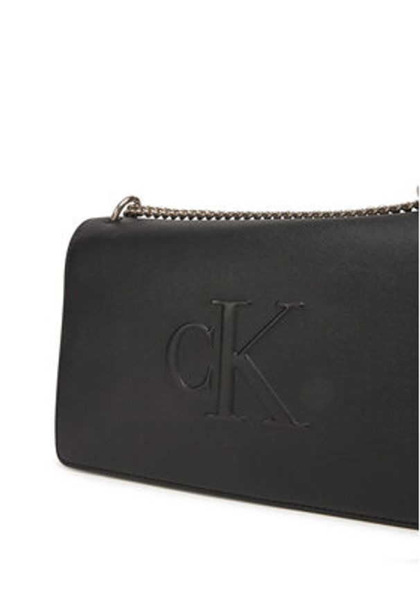 Calvin Klein Jeans Torebka Sculpted Ew Flap Conv Chain LV04K3035G Czarny. Kolor: czarny. Materiał: skórzane