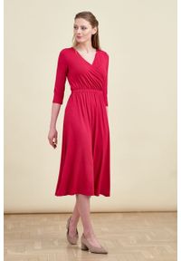 Marie Zélie - Sukienka Rita czerwień perska. Kolor: czerwony. Materiał: wiskoza, dzianina, materiał, elastan, tkanina. Długość rękawa: krótki rękaw. Typ sukienki: proste, kopertowe #1