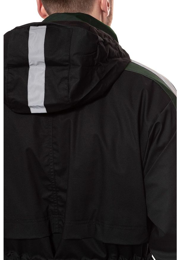 Lee - KURTKA ZIMOWA LEE HEAVY TECH FIELD JACKET BLACK L88EUP01 112123735. Typ kołnierza: kołnierzyk stójkowy. Materiał: materiał. Sezon: zima