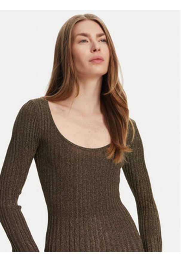 STAUD Sukienka dzianinowa Raquel R25R2116LX Zielony Slim Fit. Kolor: zielony. Materiał: syntetyk