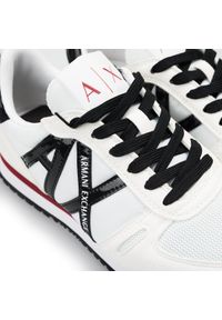 Armani Exchange Sneakersy | XDX031 XV137 | Kobieta | Biały, Czarny. Nosek buta: okrągły. Kolor: biały, wielokolorowy, czarny. Materiał: tkanina, skóra ekologiczna. Wzór: nadruk, aplikacja