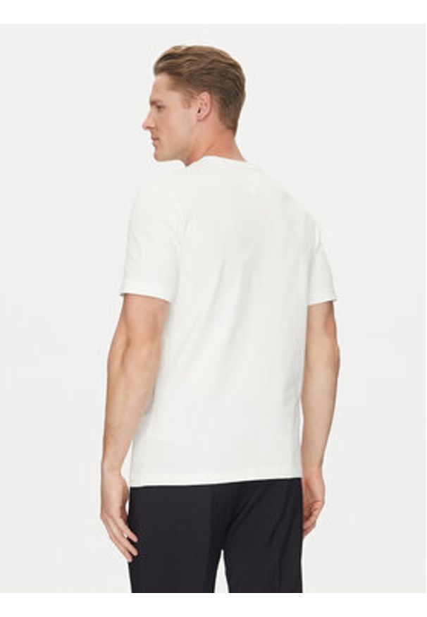 TOMMY HILFIGER - Tommy Hilfiger T-Shirt Multi Flags MW0MW38616 Biały Regular Fit. Kolor: biały. Materiał: bawełna