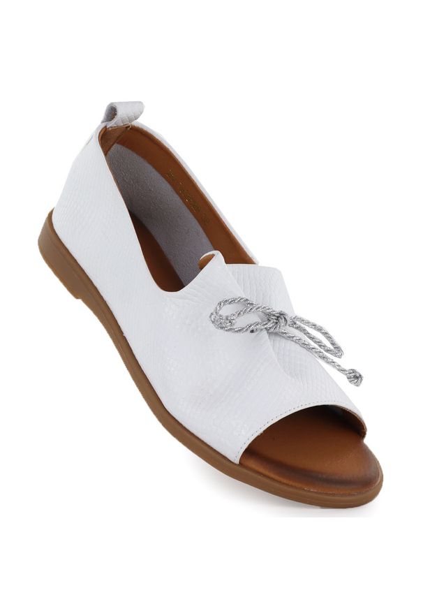 Skórzane półbuty damskie open toe białe Cambell 19388. Nosek buta: otwarty. Kolor: biały. Materiał: skóra. Sezon: wiosna