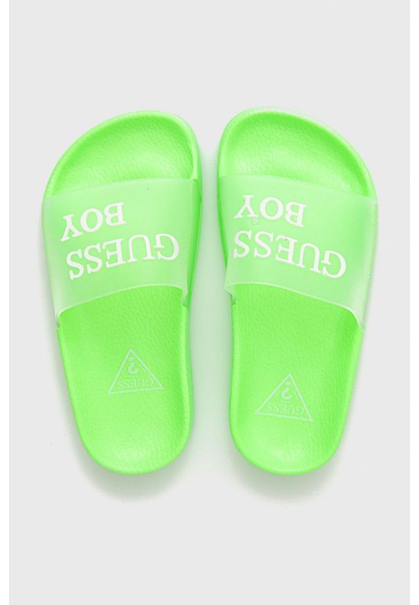 Guess klapki dziecięce kolor zielony. Kolor: zielony. Materiał: materiał
