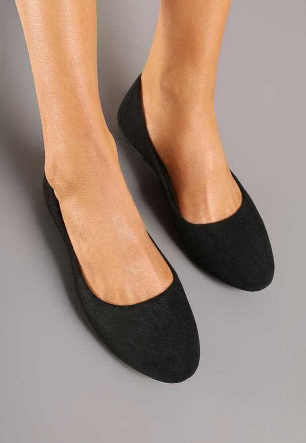 Renee - Czarne Balerinki w Basicowym Stylu Nimisae. Okazja: na co dzień. Kolor: czarny. Styl: casual, elegancki