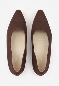 Born2be - Brązowe Czółenka VICES ze Sportowej Tkaniny na Słupku Waesbella. Nosek buta: otwarty. Kolor: brązowy. Materiał: tkanina. Obcas: na słupku. Styl: sportowy. Wysokość obcasa: średni #2