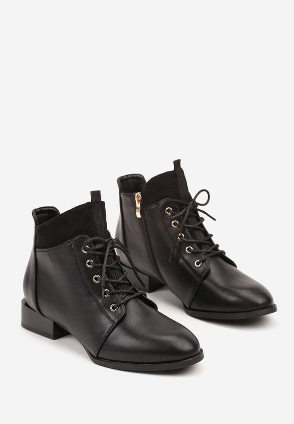 Born2be - Czarne Botki Vices Typu Trzewiki z Asymetryczną Cholewką Vamille. Okazja: na co dzień. Kolor: czarny. Materiał: jeans. Szerokość cholewki: normalna. Styl: casual, elegancki