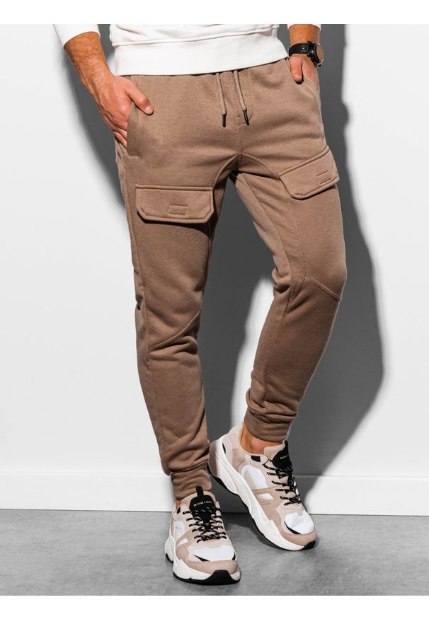 Ombre Clothing - Spodnie męskie dresowe joggery P904 - camel - L. Materiał: dresówka