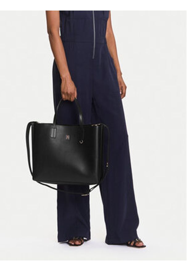 TOMMY HILFIGER - Tommy Hilfiger Torebka Th Distinct Satchel AW0AW17463 Czarny. Kolor: czarny. Materiał: skórzane