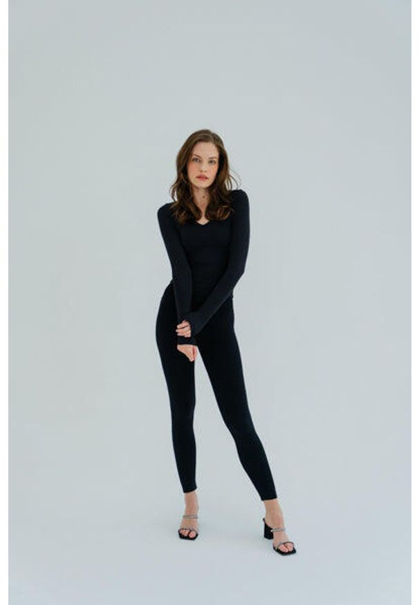 MOONHOLI - Longsleeve do jogi damski Moonholi NY Chic z długim rękawem. Kolor: czarny. Długość rękawa: długi rękaw. Długość: długie. Sport: joga i pilates