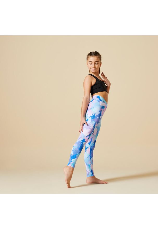 DOMYOS - Legginsy do gimnastyki dla dzieci. Okazja: na uczelnię. Stan: podwyższony. Kolor: niebieski. Materiał: poliester, materiał, elastan. Wzór: kolorowy, nadruk. Styl: sportowy, elegancki