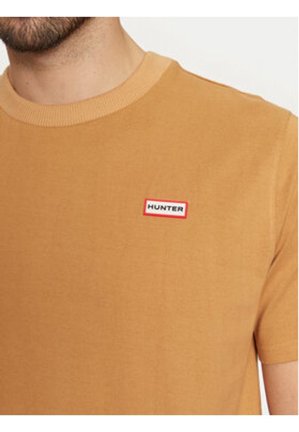 Hunter T-Shirt Alvin HARM0039242 Brązowy Regular Fit. Kolor: brązowy. Materiał: bawełna