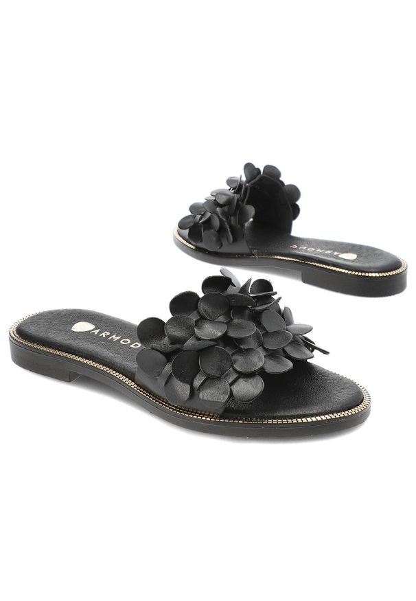 Czarne Klapki Armodo Eleganckie Obuwie Damskie. Okazja: na spacer, na co dzień. Kolor: czarny. Materiał: skóra. Wzór: kwiaty, aplikacja. Sezon: lato. Styl: elegancki