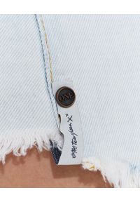 ONETEASPOON - Jeansowe szorty Bonita Lowa Waist. Stan: obniżony. Kolor: biały. Materiał: jeans. Wzór: aplikacja. Styl: klasyczny #4