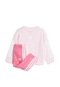 Adidas - Zestaw Essentials Joggers Kids. Okazja: na uczelnię. Kolor: różowy, wielokolorowy, biały. Materiał: dresówka, materiał. Styl: sportowy #1
