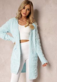 Renee - Jasnoniebieski Długi Kardigan Puszysty Aborra. Kolekcja: plus size. Kolor: niebieski. Materiał: tkanina, dzianina. Długość: długie. Wzór: aplikacja #3