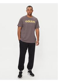 Adidas - adidas T-Shirt Essentials IS1343 Brązowy Regular Fit. Kolor: brązowy. Materiał: bawełna #3