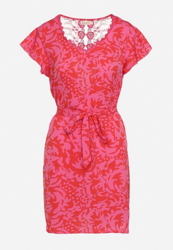 Born2be - Fuksjowa Sukienka z Krótkim Rękawem Ozdobiona Siateczką przy Dekolcie z Materiałowym Paskiem Meada. Kolor: różowy. Materiał: materiał. Długość rękawa: krótki rękaw. Wzór: aplikacja. Typ sukienki: dopasowane. Styl: elegancki