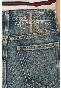 Calvin Klein Jeans - Jeansy Mom Jean. Stan: podwyższony. Kolor: niebieski #2