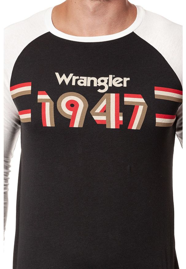 Wrangler - LONGSLEEVE WRANGLER LS 1947 TEE FADED BLACK W7B82GOV6 112131552. Długość rękawa: długi rękaw. Wzór: nadruk