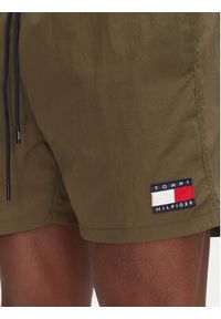 TOMMY HILFIGER - Tommy Hilfiger Szorty kąpielowe UM0UM03455 Khaki Regular Fit. Kolor: brązowy. Materiał: syntetyk #4