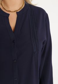 Born2be - Granatowa Koszulowa Sukienka Mini z Falbanką Brindel. Kolor: niebieski. Typ sukienki: koszulowe. Długość: mini #6