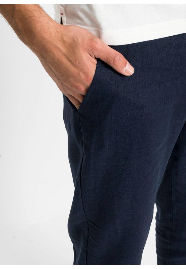 bonprix - Spodnie chinosy z czystego lnu, regular fit, prosta nogawka. Kolor: niebieski. Materiał: len. Styl: klasyczny