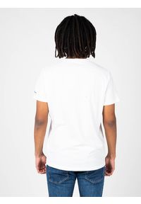 Pepe Jeans T-shirt "Ramone" | PM508016 | Ramone | Mężczyzna | Biały. Okazja: na co dzień. Kolor: biały. Materiał: bawełna. Wzór: aplikacja, nadruk. Styl: casual