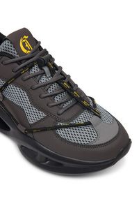 Just Cavalli Sneakersy 80QA3SV2 ZSE47 Szary. Kolor: szary. Materiał: materiał #4