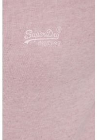 Superdry bluza damska kolor różowy z kapturem gładka. Okazja: na co dzień. Typ kołnierza: kaptur. Kolor: różowy. Materiał: dzianina. Wzór: gładki. Styl: casual
