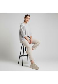 Sneakersy damskie Filippo, cholewka skóra naturalna licowa metaliczna sznurowane niska cholewka masywna podeszwa platforma casua, złote, DP6795/26. Okazja: na co dzień. Wysokość cholewki: przed kostkę. Zapięcie: sznurówki. Kolor: złoty. Materiał: skóra. Szerokość cholewki: normalna. Obcas: na platformie #5