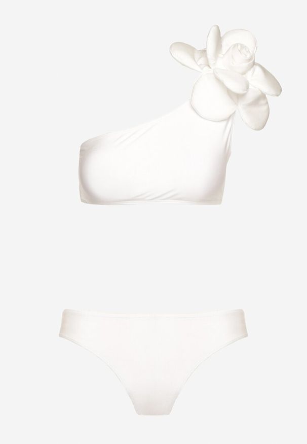 Born2be - Białe 2-Częściowe Bikini Stanik na Jedno Ramię z Aplikacją Kwiatka 3D i Majtki Figi Simelba. Kolor: biały. Wzór: kwiaty, aplikacja