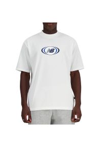 Koszulka New Balance MT41600WT - biała. Kolor: biały. Materiał: materiał, poliester. Sport: fitness
