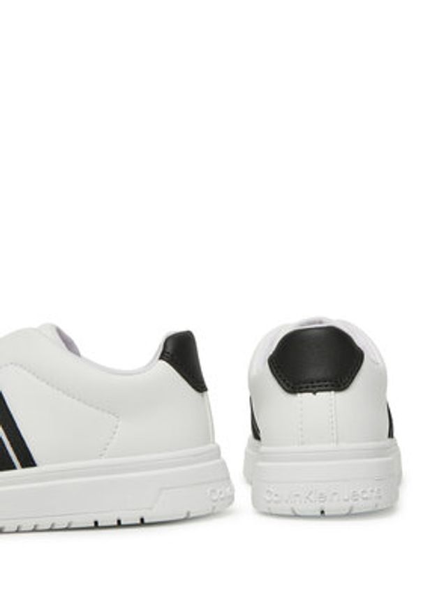 Calvin Klein Jeans Sneakersy V3X9-82087-1355X002 Biały. Kolor: biały. Materiał: skóra