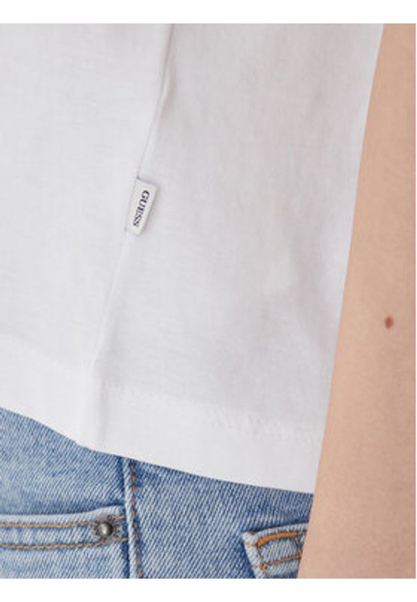 Guess Jeans T-Shirt W4YI73 K8HM0 Biały Boxy Fit. Kolor: biały. Materiał: bawełna