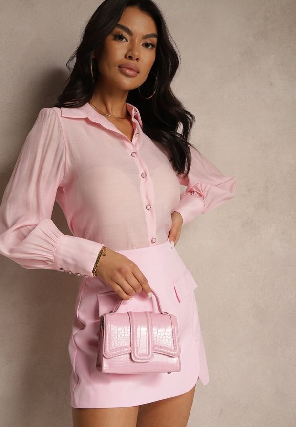 Renee - Różowa Koszula z Wiskozą w Klasycznym Stylu Linadria. Okazja: na co dzień. Kolor: różowy. Materiał: wiskoza. Styl: klasyczny