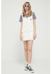 Tommy Jeans sukienka sztruksowa kolor biały mini prosta. Kolor: biały. Materiał: sztruks. Typ sukienki: proste. Długość: mini #3