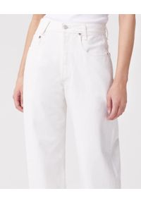 AGOLDE - Białe spodnie jeansowe Jean High Rise Baggy. Stan: podwyższony. Kolor: biały #3