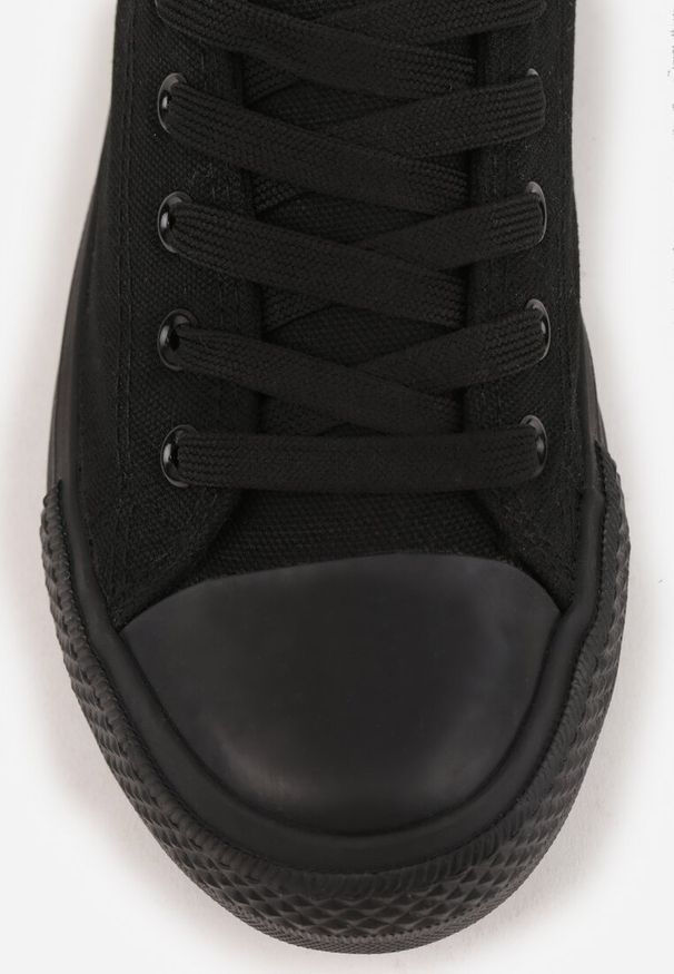 Renee - Czarne Klasyczne Trampki Vices Sznurowane Przed Kostkę Elleriome. Okazja: na co dzień, na spacer. Wysokość cholewki: przed kostkę. Kolor: czarny. Materiał: jeans. Styl: klasyczny