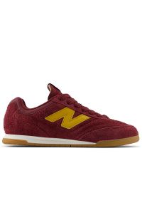 Buty New Balance URC42HF - bordowe. Kolor: czerwony. Materiał: guma, materiał, skóra, syntetyk. Szerokość cholewki: normalna