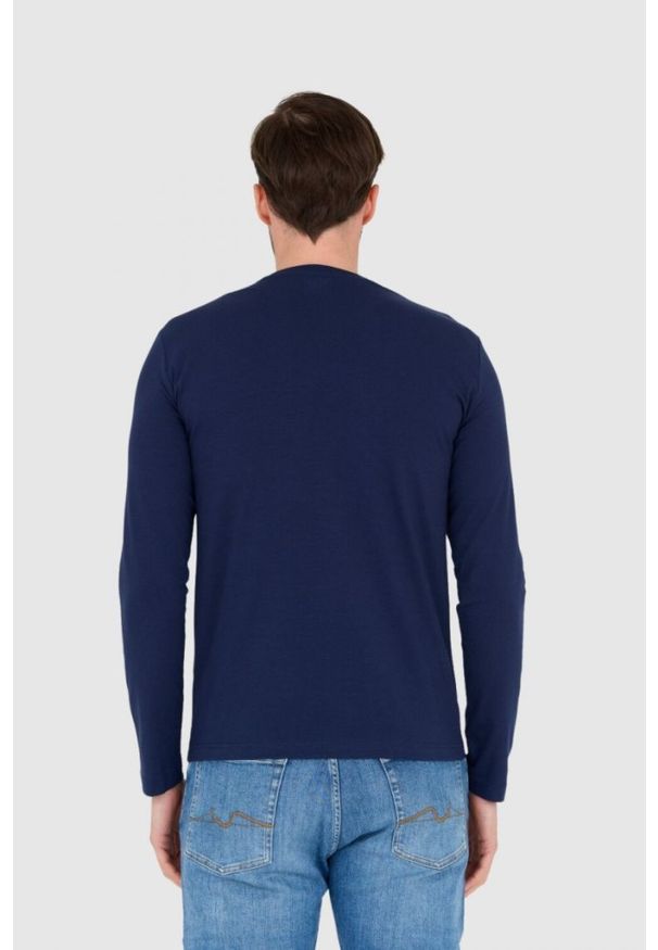 EA7 Emporio Armani - EA7 Granatowy męski bawełniany longsleeve, Rozmiar S. Kolor: niebieski. Materiał: bawełna. Długość rękawa: długi rękaw. Długość: długie