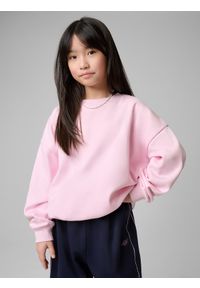 4f - 4F Bluza dresowa loose bez kaptura dziewczęca - różowa 122/128 (6-8 lat). Okazja: na co dzień, do domu, na spacer, na uczelnię. Typ kołnierza: bez kaptura. Kolor: różowy. Materiał: dresówka. Sezon: lato. Styl: casual #2