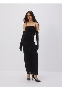 Reserved - Sukienka tuba z rękawiczkami - czarny. Kolor: czarny. Materiał: dzianina #1