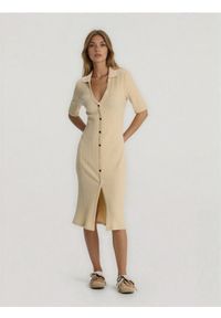 Sinsay - Dzianinowa sukienka w prążek z domieszką wiskozy - beżowy. Kolor: beżowy. Materiał: dzianina, wiskoza. Wzór: prążki #1