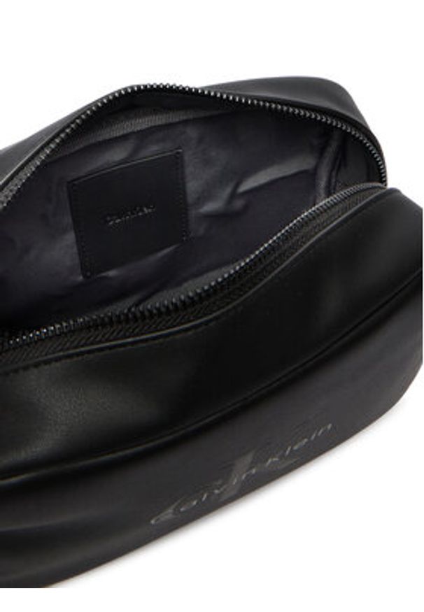 Calvin Klein Kosmetyczka Bold Dopp Kit LV04D1238G Czarny. Kolor: czarny. Materiał: skóra