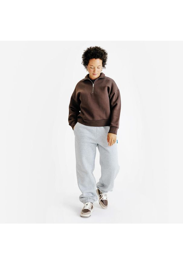 Decathlon - Bluza ze stójką na suwak damska Elementals. Typ kołnierza: kołnierzyk stójkowy. Kolor: brązowy. Materiał: poliester, elastan, tkanina, prążkowany, bawełna, materiał