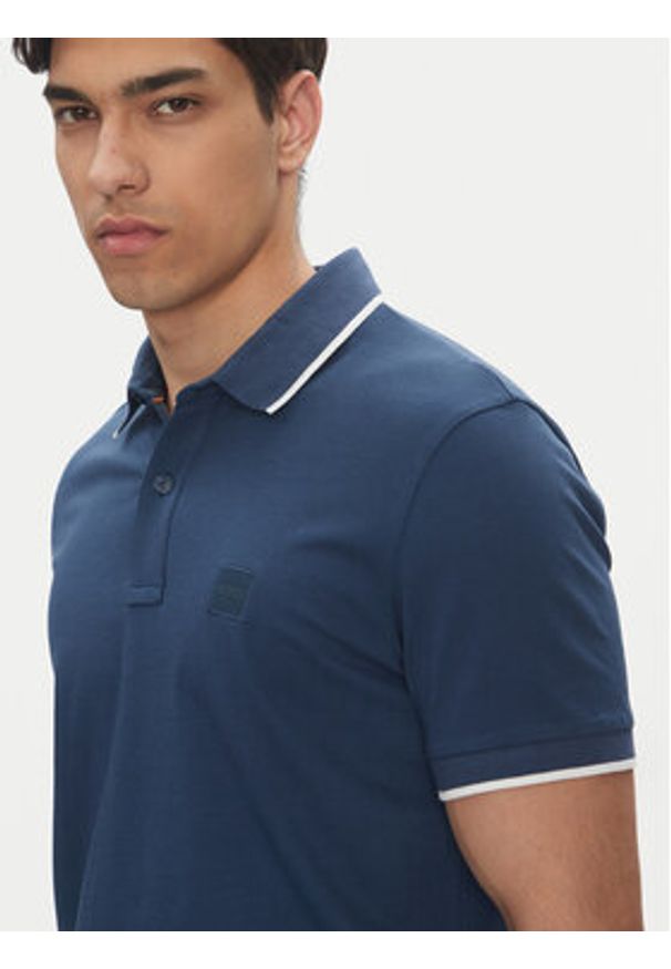 BOSS Polo Passertip 50507699 Niebieski Slim Fit. Typ kołnierza: polo. Kolor: niebieski. Materiał: bawełna