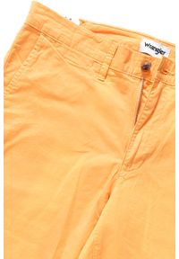 Wrangler - SPODENKI MĘSKIE WRANGLER CHINO SHORT AMBER YELLOW W14AMM15V. Materiał: materiał. Wzór: jednolity, aplikacja #6