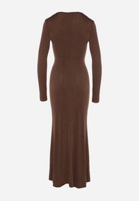 Born2be - Brązowa Sukienka Koktajlowa z Biżuteryjną Aplikacją i Długim Rękawem Idivianne. Kolor: brązowy. Długość rękawa: długi rękaw. Wzór: aplikacja. Typ sukienki: dopasowane. Styl: wizytowy #4
